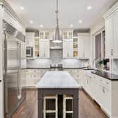 Custom Kitchen & Baths