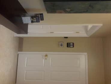 Salonz & Spa Suites 23 Units ,Womens and Mens Restrooms and Laundry room.