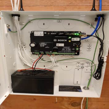 VET Center Project Complete security system and network infrastructure project for VET Center.