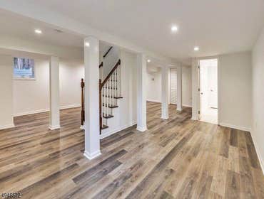 60 Ralph Place