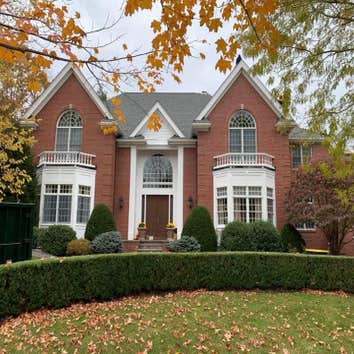 Damphousse Roofing LLP