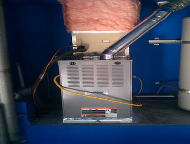 Lake Forest Furnace Changeout This was just a simple furnace changeout.His furnace was 30 years old was not working properly so We installed a new 70,0