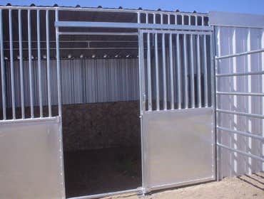 Custom Stalls