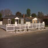 Miscellaneous wood & vinyl fencing and gates. Random redwood, cedar and vinyl projects from the San Fernando valley, Santa Clarita Valley, and Ventura 