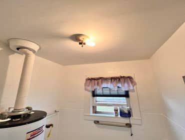 Ceiling Repair Quick little ceiling crack repair! Having problems with your plaster cracking and falling down? We’ve been able to handle quite a few of