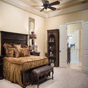 CONTEMPORARY SOUTHERN SINGLE STORY HOME