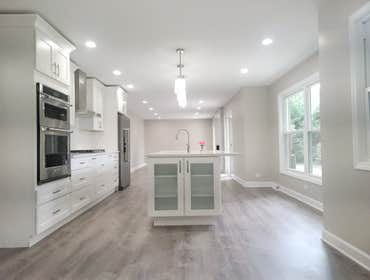 KITCHEN RENOVATION ( ARLINGTON HEIGHTS )