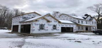 Milt Pavlisin Custom Homes Ltd