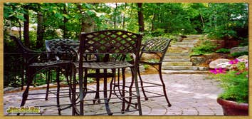 Authentic Yellow Brick Patios When it comes to Mpls./St. Paul patios nothing outperforms pavers. When it comes to installing
paver patios in Minneapoli