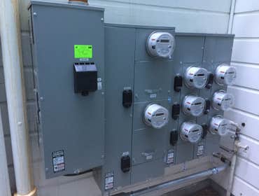 1030 Washington St, San Francisco Commercial main panel upgrade to 400 amps.