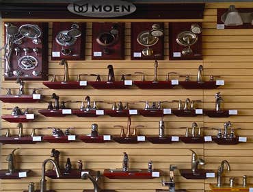 Moen Faucet Display