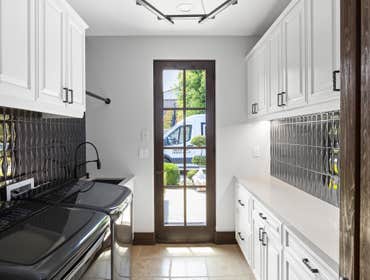 LAUNDRY REMODELING