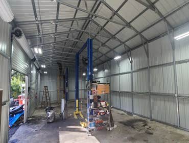 Steel Buildings 2” closed cell spray foam walls & roof deck