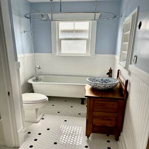 Bathrooms - A Dependable Contractor Bathrooms - new construction and remodeling. Walk in showers, glass shower doors and walls, vanities, tubs,...