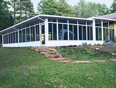 Makowski Project Examples Makowski Construction is a home remodeling company that provides comprehensive services from concept to completion. We unders