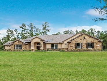 Photos by Sierra Classic Custom Homes #1