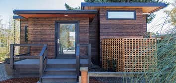 Photos by Los Angeles Adu Builders #1