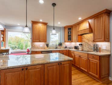 Hollins Kitchen #6