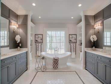 Bathroom remodeling – West Hollywood, CA High-quality turnkey bathroom renovation is a guarantee of comfort for apartment owners. This room requires a 