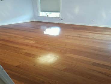 HOMETOWNE HARDWOOD & TILE, LLC