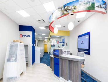Popular Bank at Miami Beach
