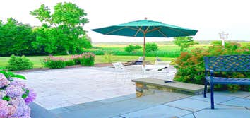 Pacific Concrete Patio and Driveway