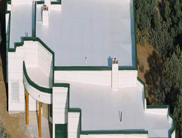Michigan Metal roofs For the finest metal roofing products and installation services, homeowners in Rochester, Bloomfield, Macomb, and all surrounding 