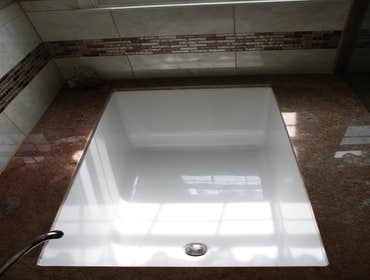 Works by Eos Granite And Tile