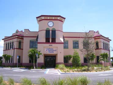 Calusa National Bank This 2-Story Main Branch Banking Facility built in Punta Gorda, Florida, consists of 18,000 Square Feet of space, including Class 