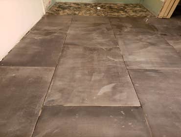 Shower Renton, Wa Included.
1 Small bathroom.
Demolition, prepare floor, installation Hardie backer and floor.
Masterbathroom.
Demolition Walls and f