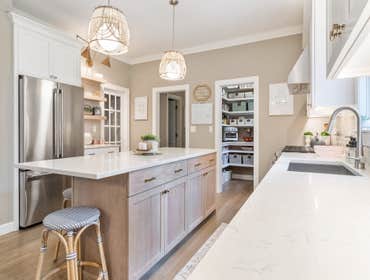 Light and Airy Kitchen in Scarborough