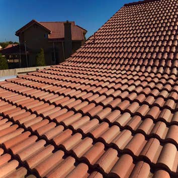 Photos by Victor Lozano Roofing #1