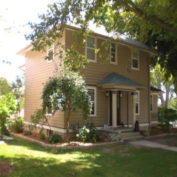 Wolff Exterior Painting West Bend Wolff Exterior Painting West Bend. Exquisite colors. Perfect setting.