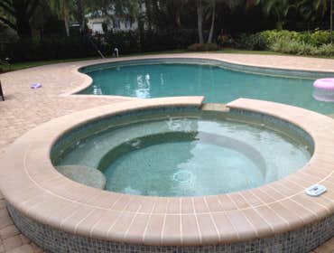 Spillover spa and pool