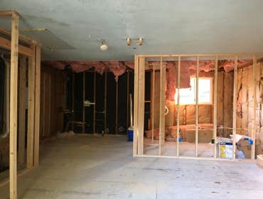 Garage Conversion 1 Bedroom
1 Bathroom
Laundry Room
Living Room
Closet
