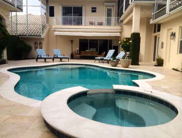 Spa & pool