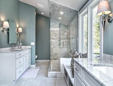 Custom Kitchen & Baths