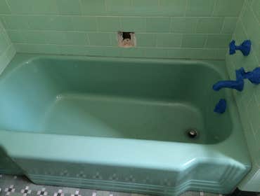 Bath Tub
