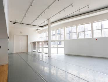 Long Island University. Brooklyn. Building Addition. School of Dance Commissioned to design another building on the roof of the library as an addition 