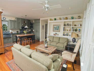 Family Room, Den & Office