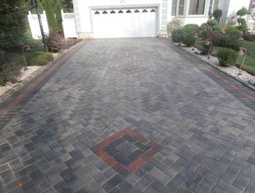 Pavers with bespoke patterns