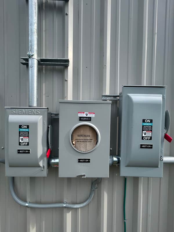 Commercial Power From small tenant build-outs to full-scale commercial systems, Avilo Electric is equipped to handle any setup — including 3-phase, 208