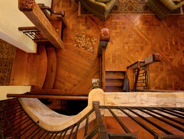 Stairwell & Landing