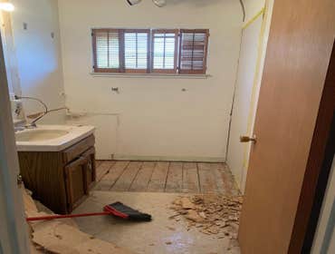 Photos by Santiago's Remodeling & Handyman Services, Inc #5