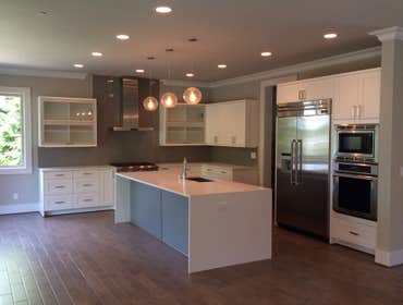 Mercer Island 5000 sq ft home built for investor. Investor to sell for a profit.