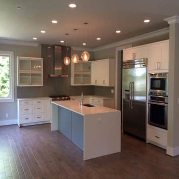 Mercer Island 5000 sq ft home built for investor. Investor to sell for a profit.