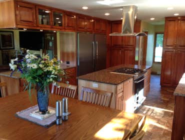 Kitchen Remodeling from Tek Building & Remodeling, Inc. Modern kitchen residential remodeling in Southeastern Wisconsin.