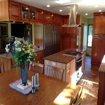 Kitchen Remodeling from Tek Building & Remodeling, Inc. Modern kitchen residential remodeling in Southeastern Wisconsin.