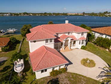 Bayshore Dr - Tile to Worthouse Metal Roof