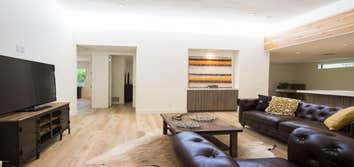 Scottsdale Full Townhome Remodel Modern 2300sf, 3 bed 2 bath townhome with Custom Cabinetry , quartz Counters with floating vanities , custom Lighting 